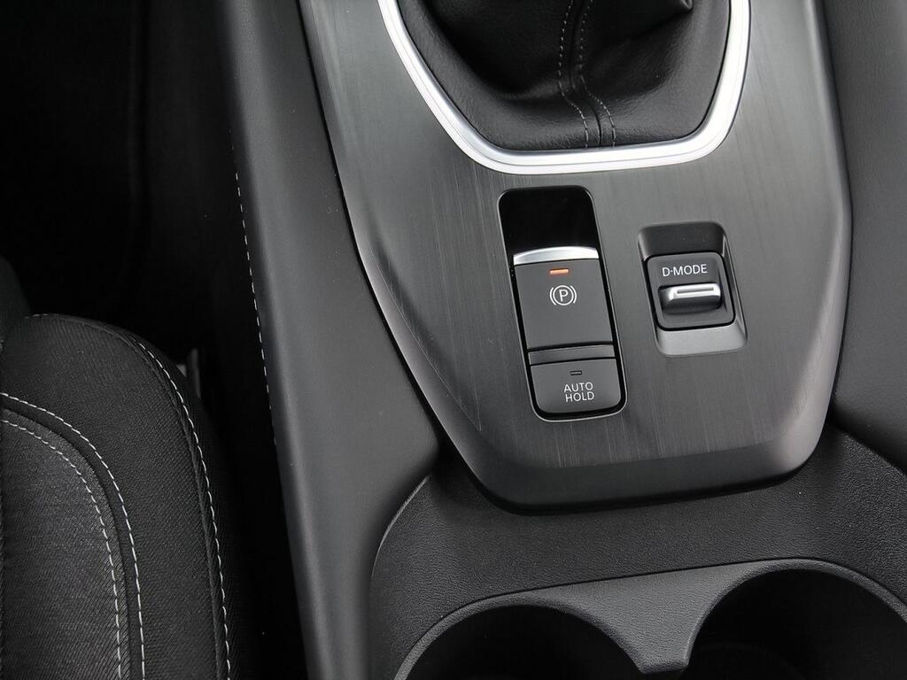 Nissan Qashqai DIG-T 103kW N-Connecta 25