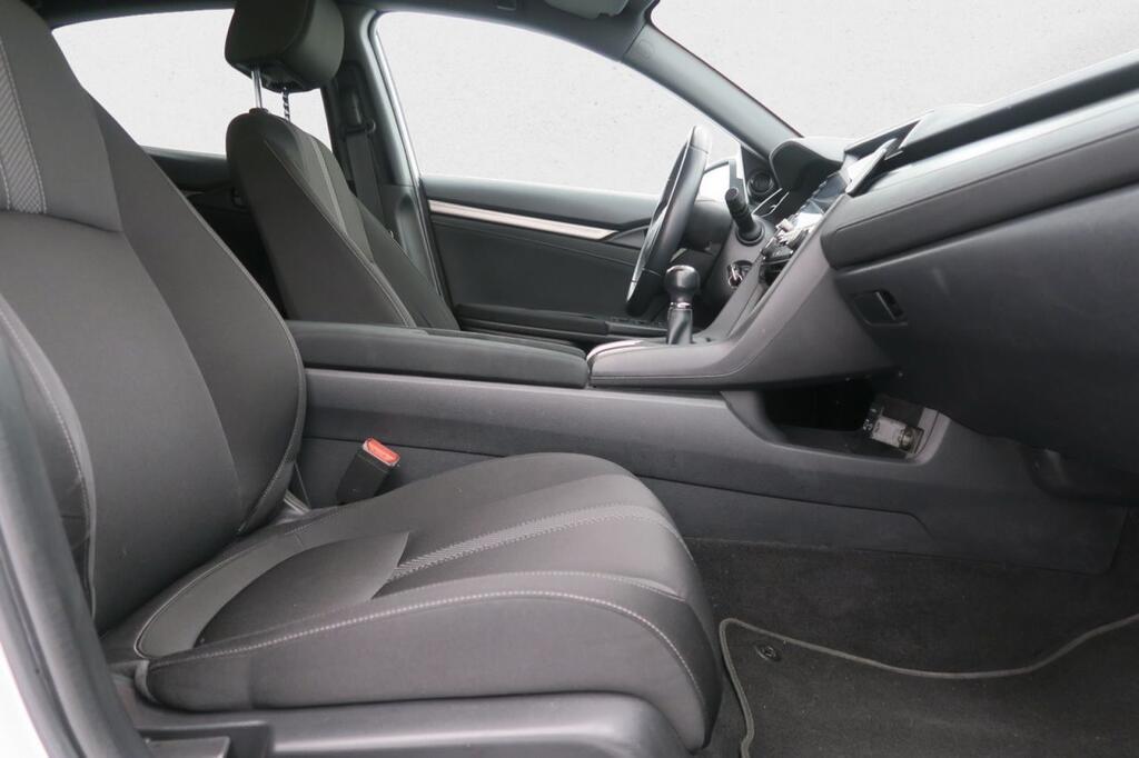 Honda Civic 5P 2021 1.0VTEC TURBO ELEGANCE NAVI 20