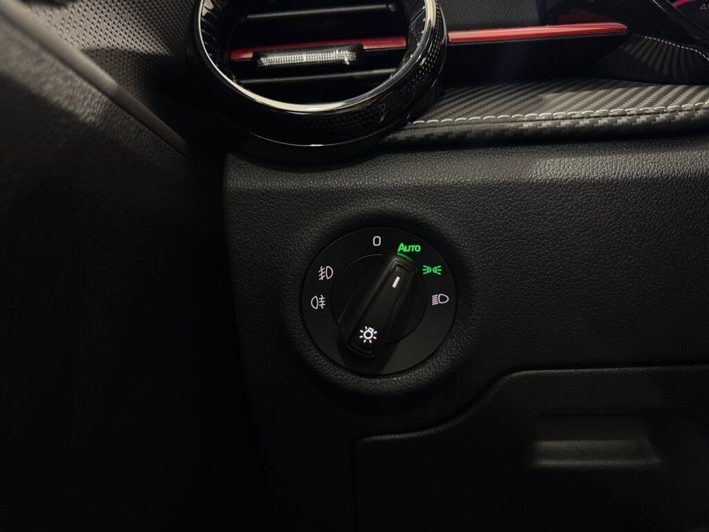 Skoda Fabia 1.0 TSI 85KW (115CV) DSG Monte Carlo 12