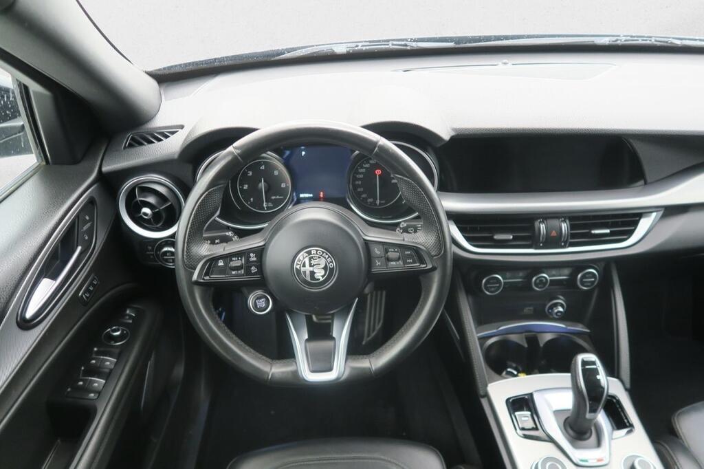 Alfa Romeo Stelvio VELOCE 2.2 D TURBO 210 CV AUTO 4WD 5P 15