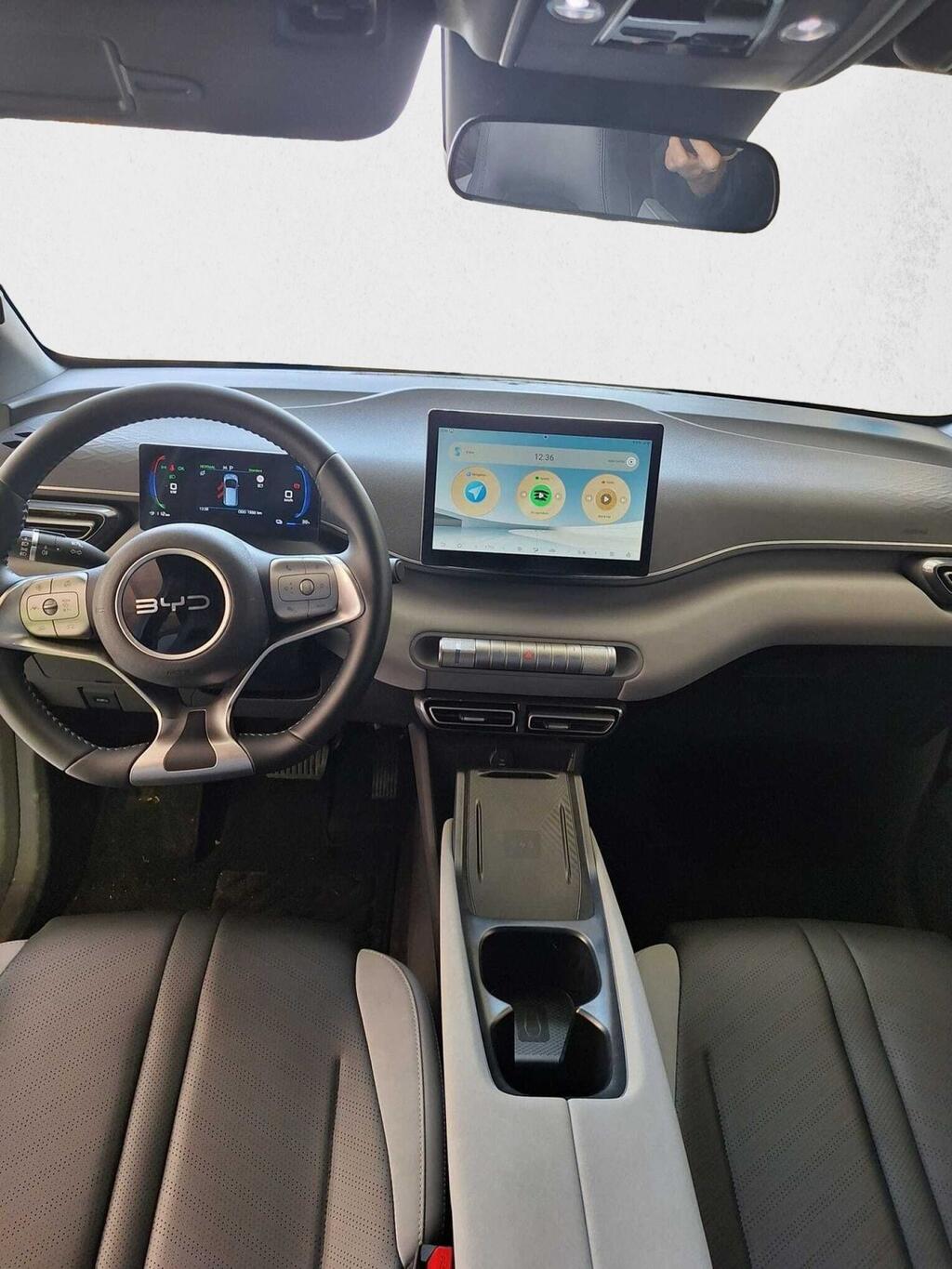 BYD Dolphin Surf COMFORT BEV 43KWH 156 CV 5P 9