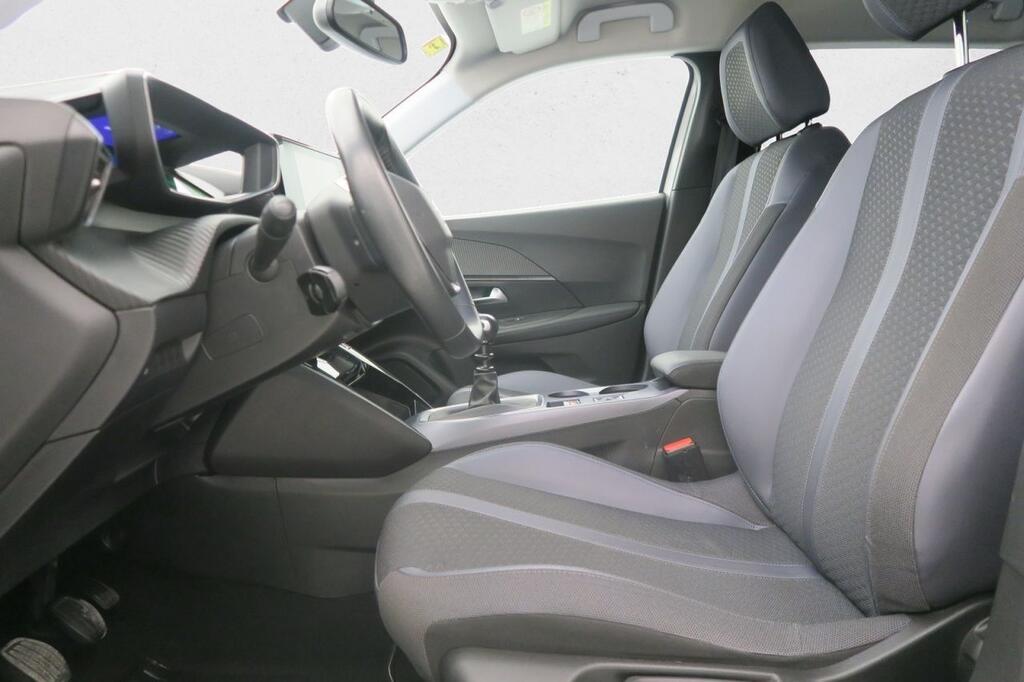 Peugeot 2008 ALLURE 1.2 PURETECH 130 CV S&S 5P 18