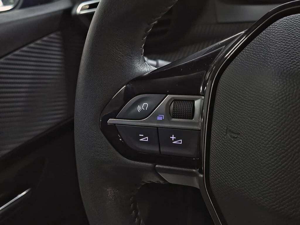 Peugeot 208 ALLURE 1.2 PURETECH 100CV S&S 6 VEL MAN 5P 18