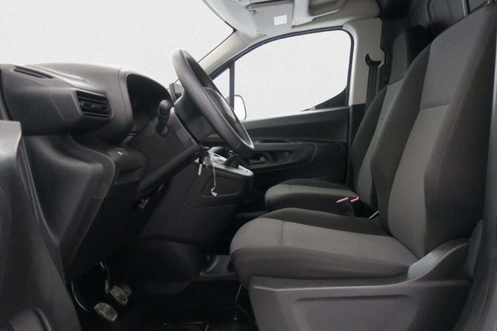 Toyota Proace City FG GX 1.5D 131 CV SWB 4P 13