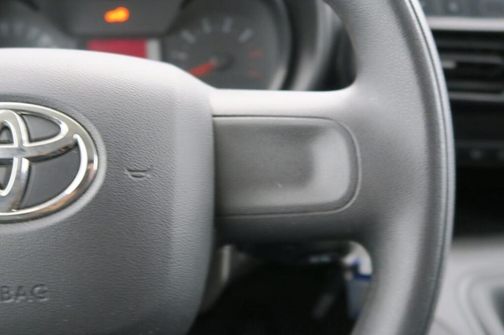 Toyota Proace City FG GX 1.5D 131 CV SWB 4P 11