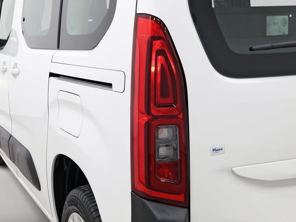 Citroën Berlingo 1.2 PURETECH 110 TALLA M FEEL BUSINESS 5P N1 32