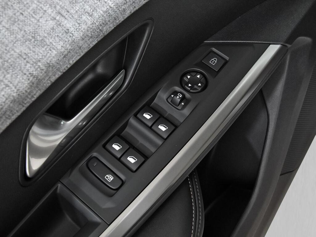 Peugeot 5008 1.2 100KW Allure eDCS6 14