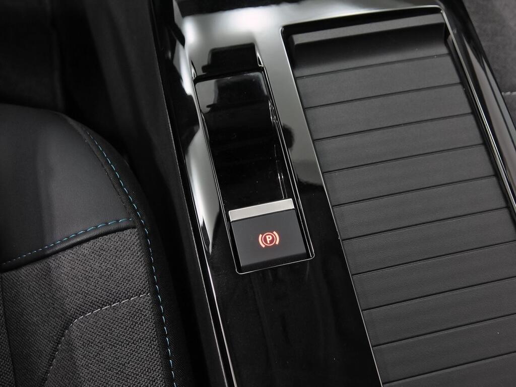 Citroën C4 X PureTech 130 S&S EAT8 Plus 33