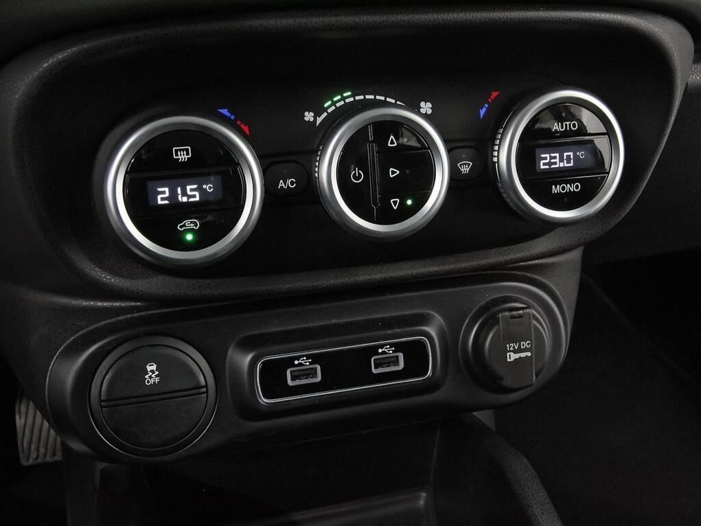 Fiat 500L Cross 1.4 16v 70 kW (95 CV) S&S 24