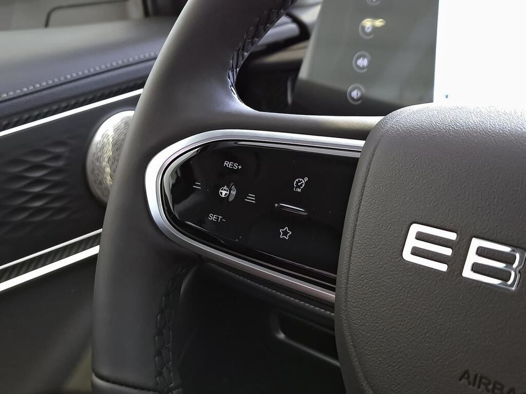 Ebro S700 1.5 TGDI PHEV Premium E-CVT 16