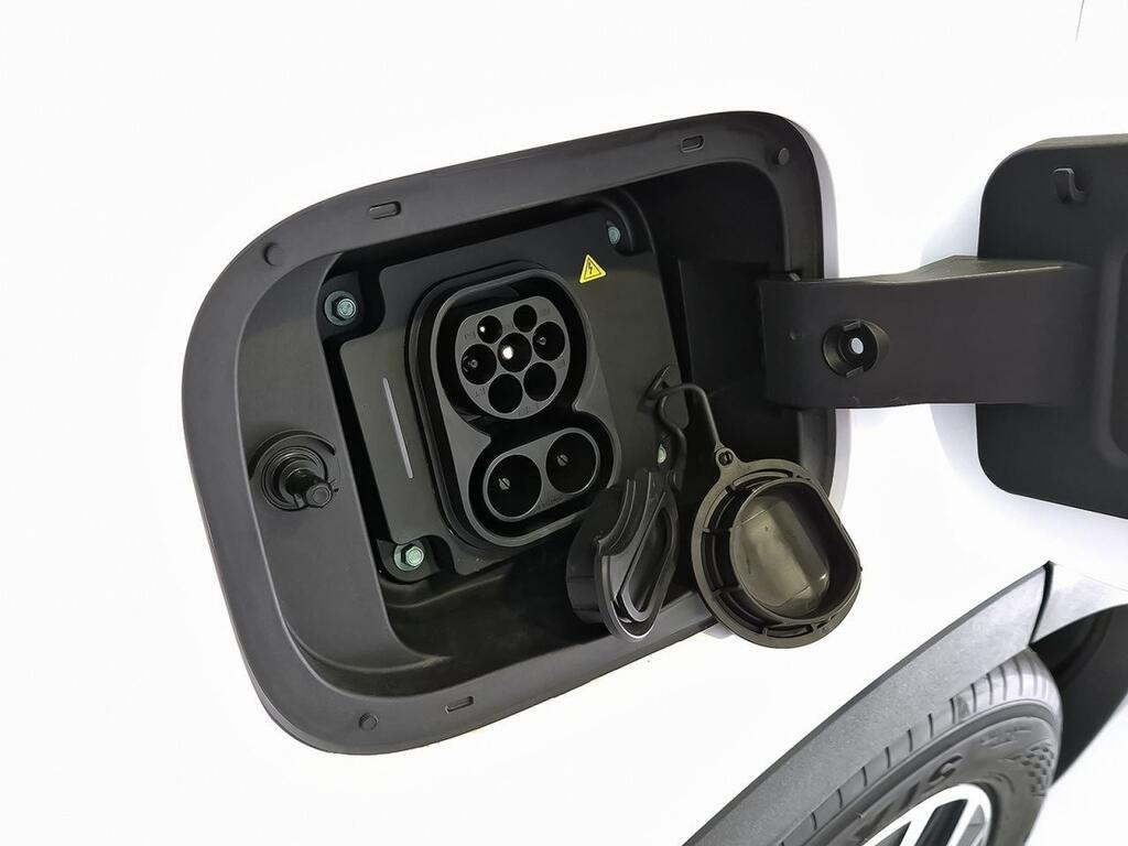 Ebro S700 1.5 TGDI PHEV Premium E-CVT 36