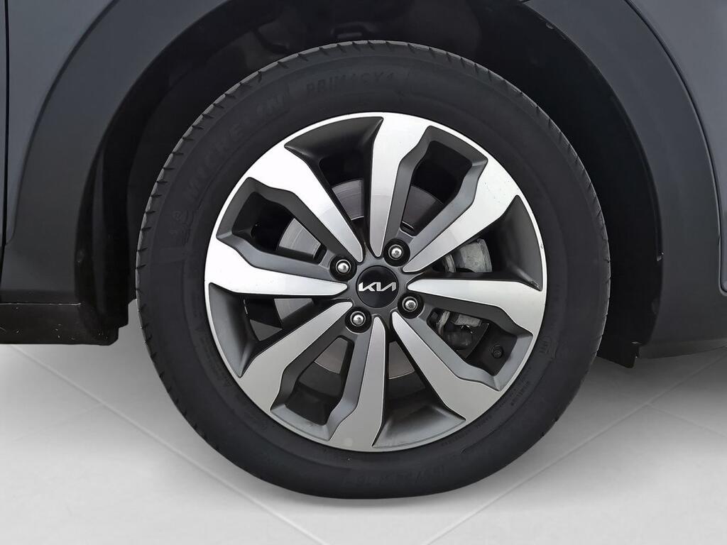 Kia Stonic 1.0 T-GDi 74kW (100CV) MHEV iMT Concept 10