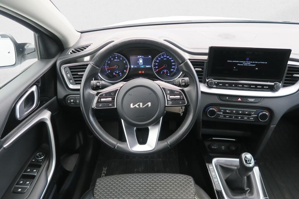 Kia XCeed TECH 1.5 MHEV 160 CV 5P 14
