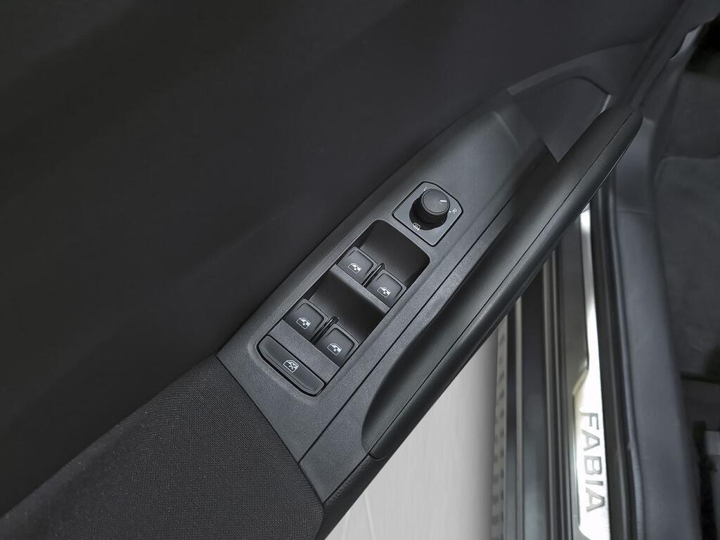 Skoda Fabia 1.0 TSI 85KW (115CV) DSG Selection 11