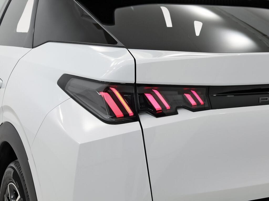 Peugeot 3008 Hybrid 1.2 100KW Allure eDCS6 37