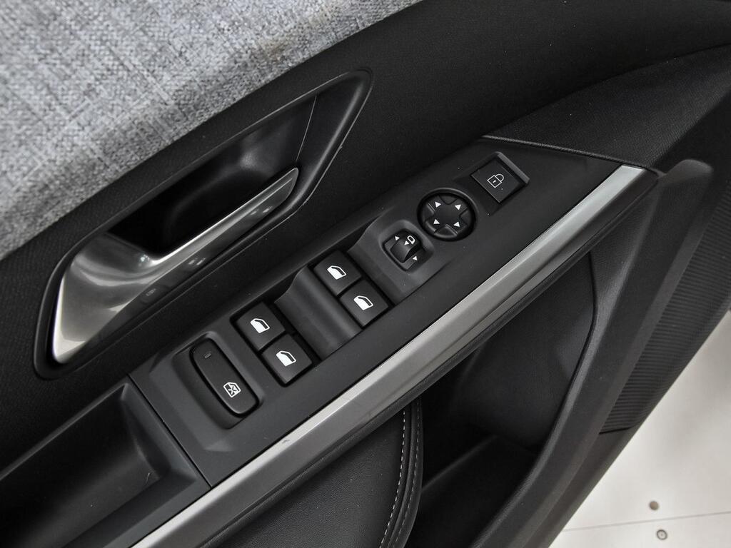 Peugeot 3008 Hybrid 1.2 100KW Allure eDCS6 13