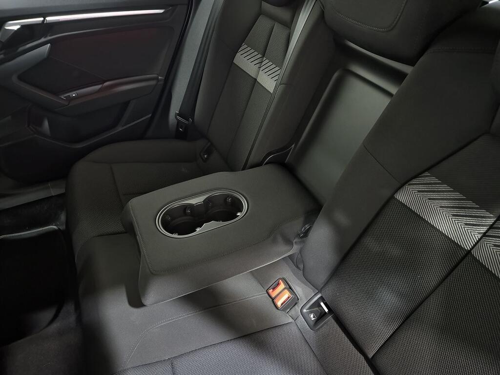 Audi A3 Sportback S line 35 TFSI 110kW (150CV) 32