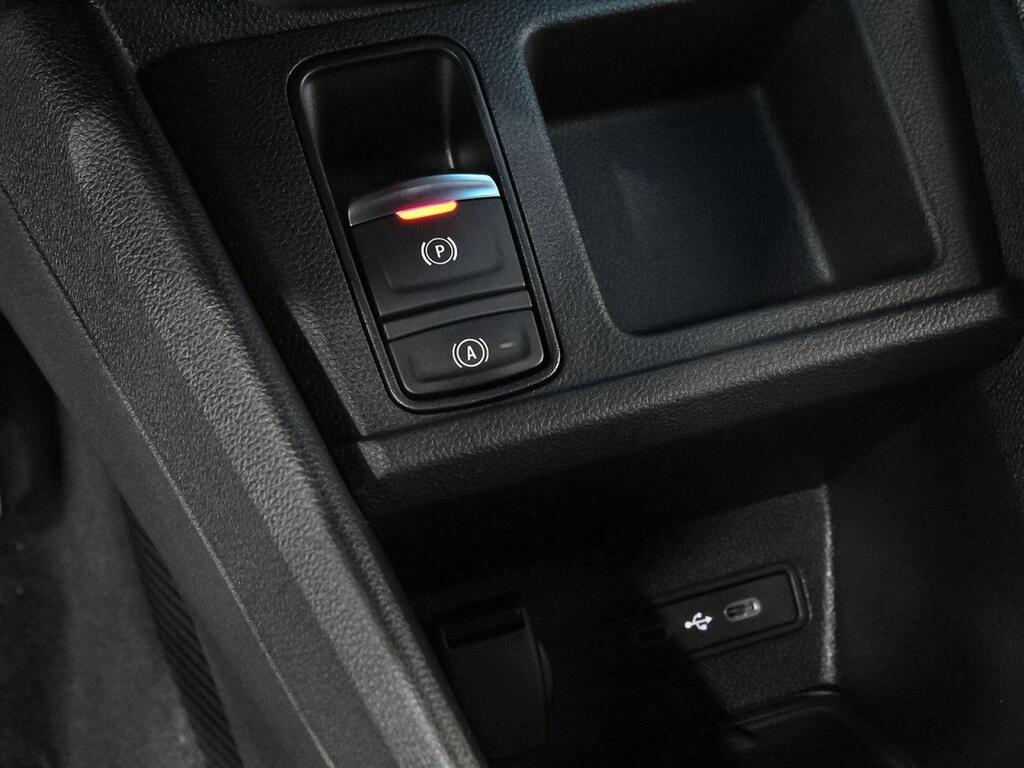 Nissan Micra Standard Range 4x2 N-Connecta 36