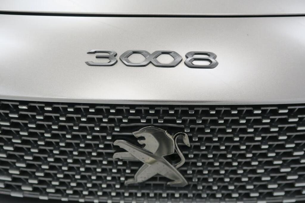 Peugeot 3008 GT 1.5 BLUEHDI 130 CV AUTO 5P 22