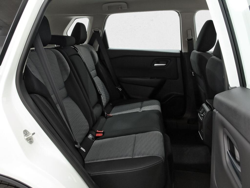 Nissan X-Trail 5pl 1.5 e-4ORCE 158kW 4x4 A/T Acenta 8