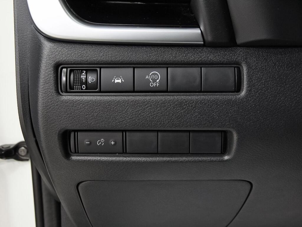 Nissan Qashqai DIG-T 103kW N-Connecta 13