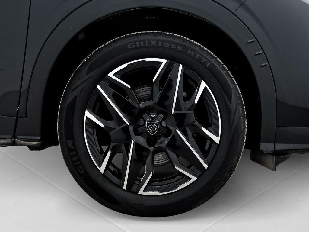 Peugeot 5008 1.2 107KW Allure eDCS6 12