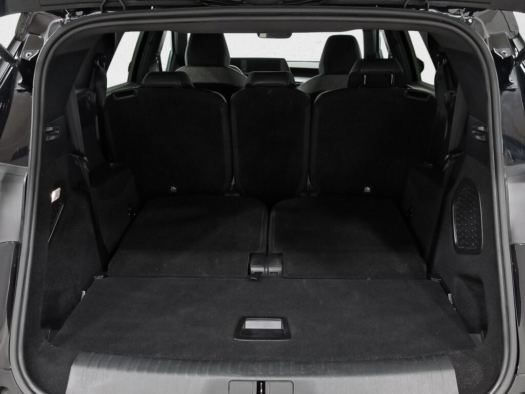 Peugeot 5008 1.2 107KW Allure eDCS6 11