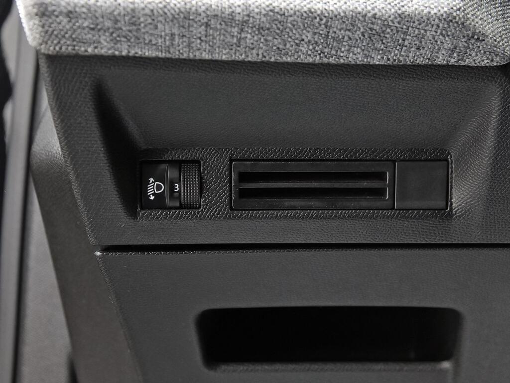 Peugeot 5008 1.2 107KW Allure eDCS6 15