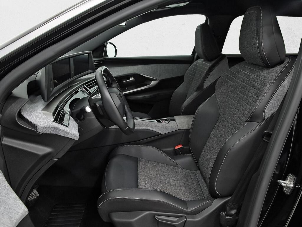 Peugeot 5008 1.2 107KW Allure eDCS6 8