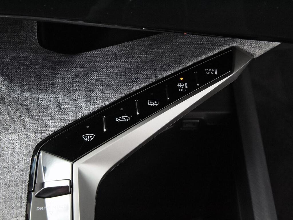 Peugeot 5008 1.2 107KW Allure eDCS6 32