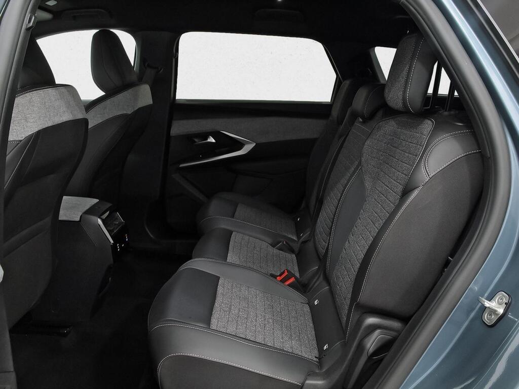 Peugeot 5008 1.2 100KW Allure eDCS6 9