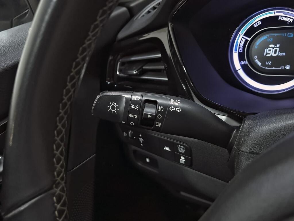 Kia Niro 1.6 GDi HEV 104kW (141CV) Drive 14