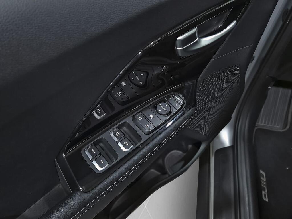 Kia Niro 1.6 GDi HEV 104kW (141CV) Drive 11