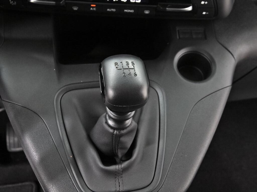 Citroën Berlingo 1.5 BLUEHDI 100 TALLA M SHINE BUSINESS 5P (N1) 28