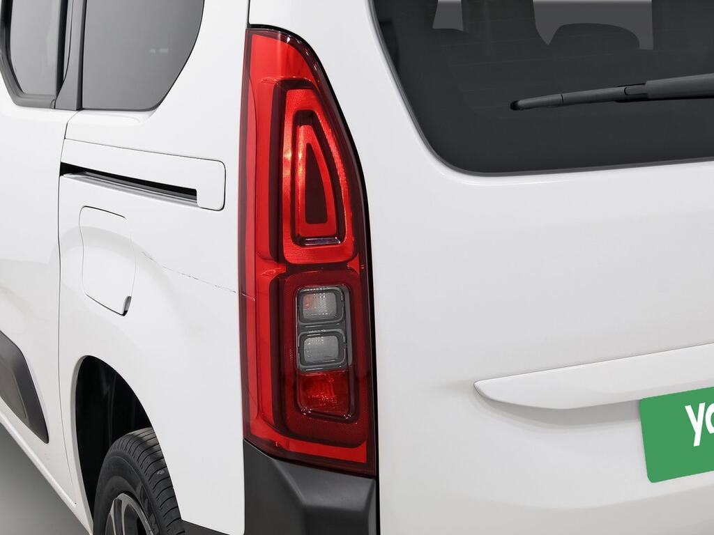 Citroën Berlingo 1.5 BLUEHDI 100 TALLA M SHINE BUSINESS 5P (N1) 31