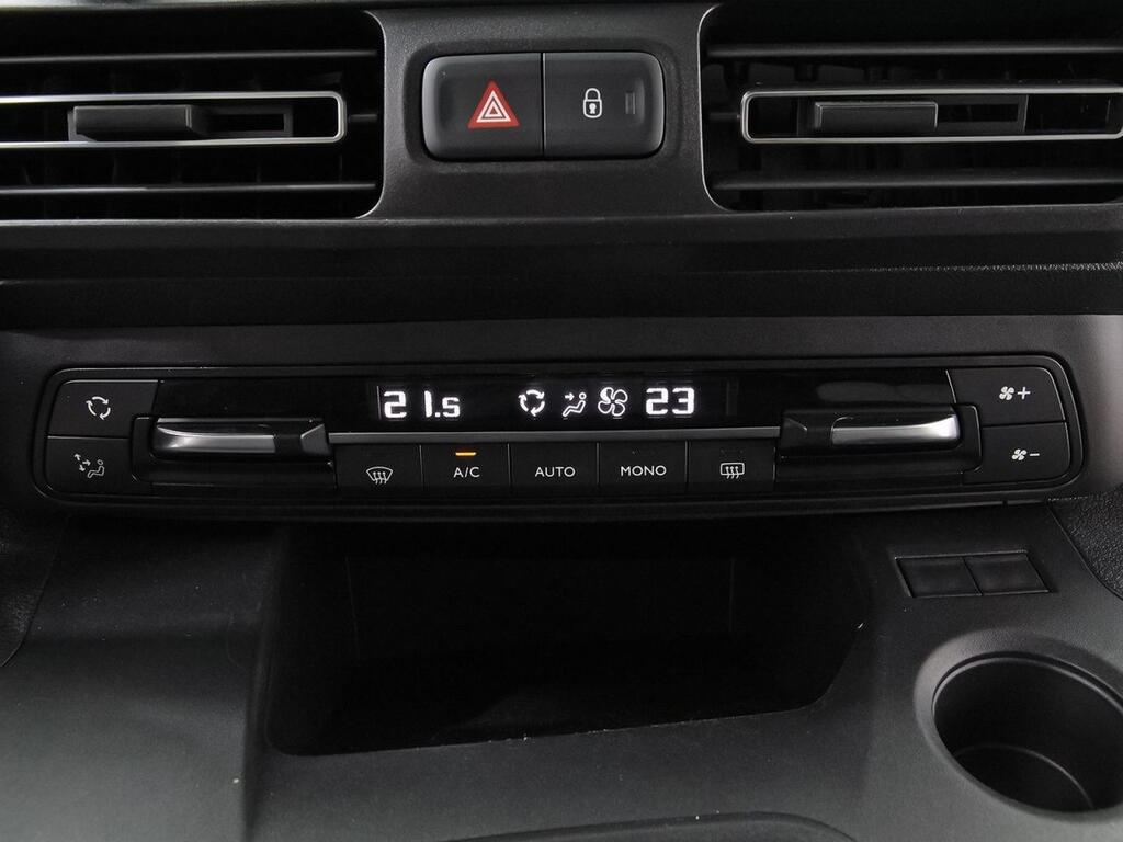 Citroën Berlingo 1.5 BLUEHDI 100 TALLA M SHINE BUSINESS 5P (N1) 27