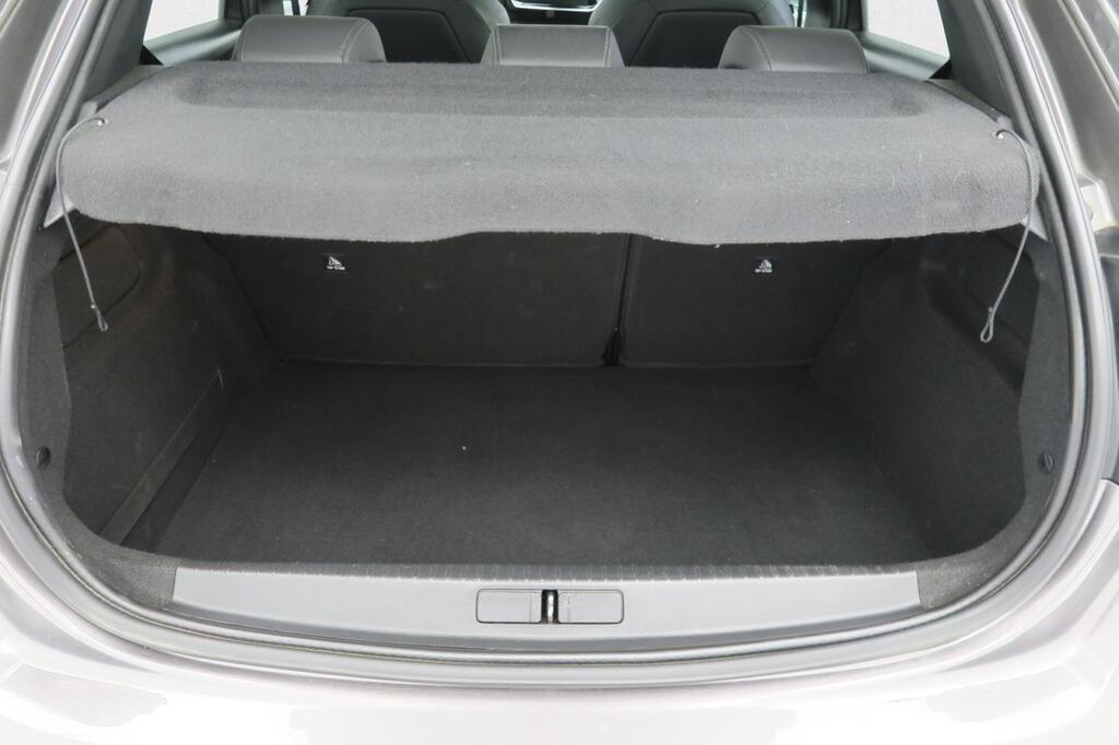 Peugeot 208 PureTech 96kW (130CV) EAT8 GT Line 17