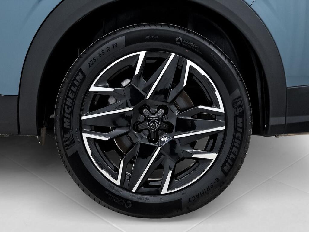 Peugeot 5008 1.2 107KW Allure eDCS6 12