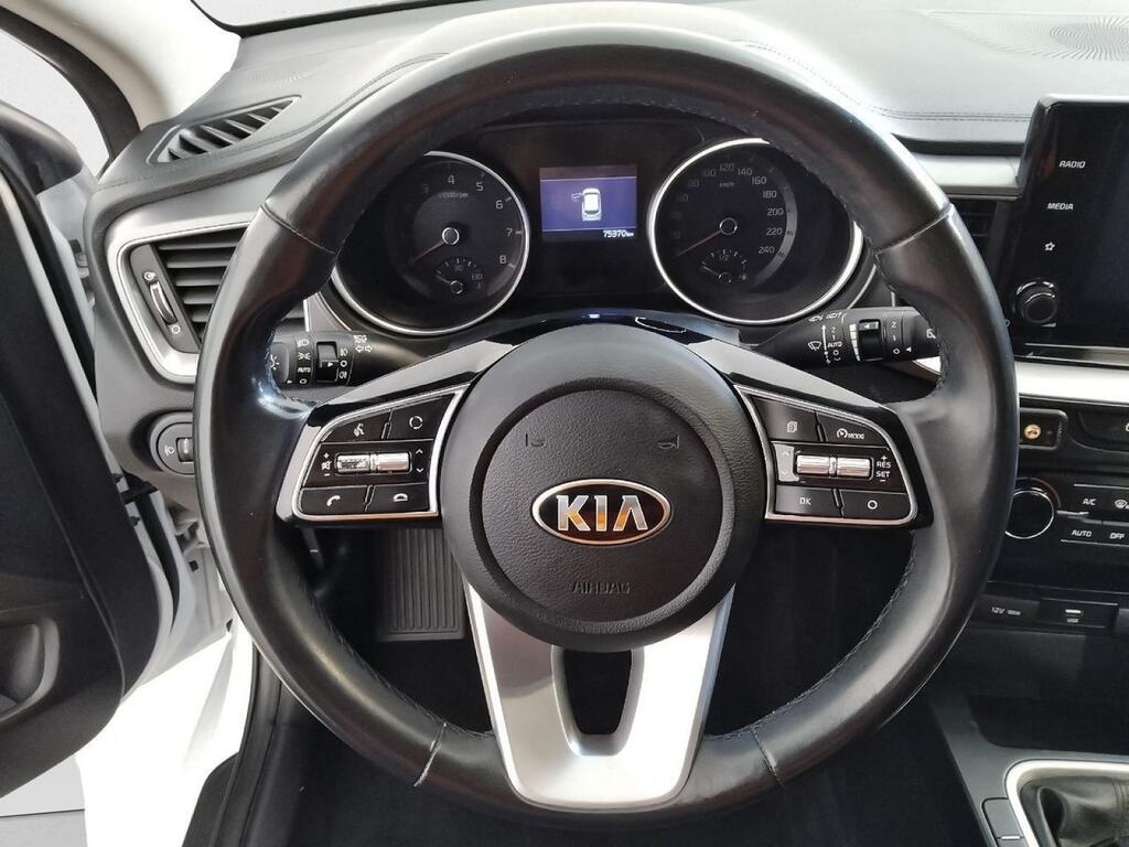 Kia Ceed 1.0 T-GDi 88kW (120CV) Drive 18