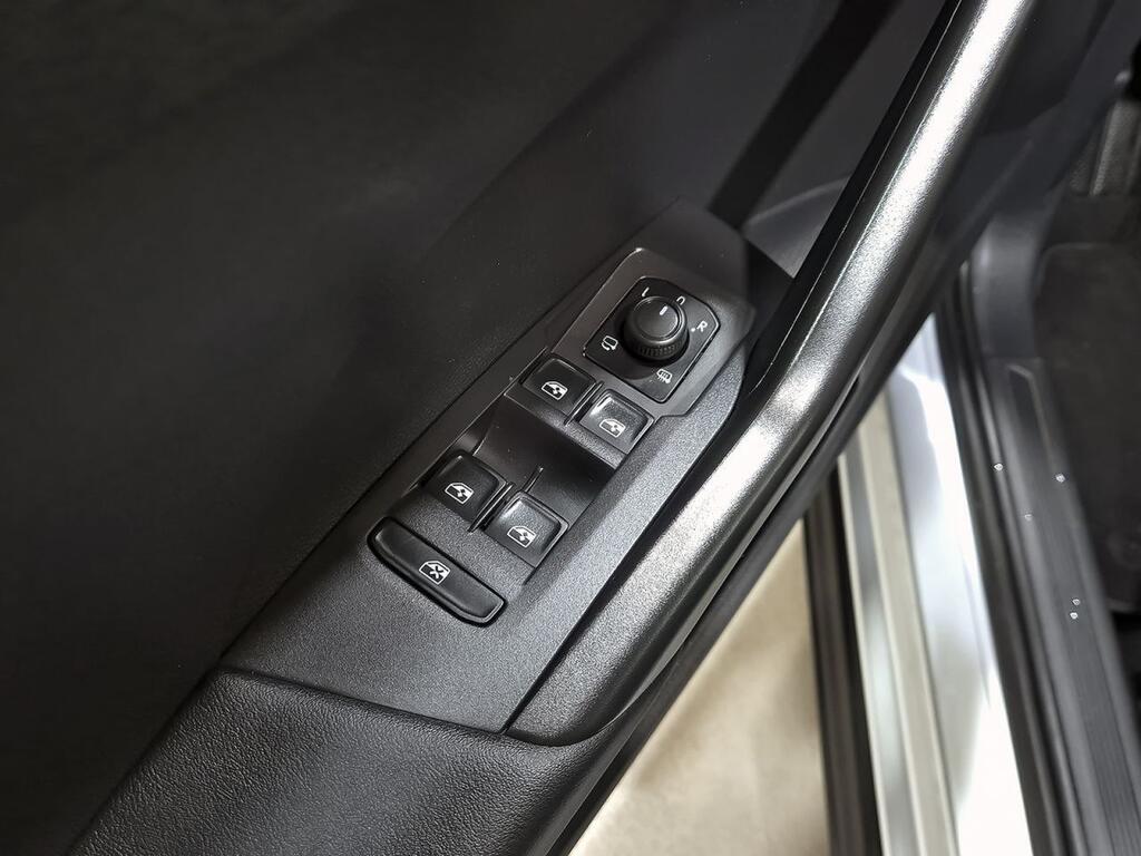 Volkswagen T-Cross Advance 1.0 TSI 81kW (110CV) 11