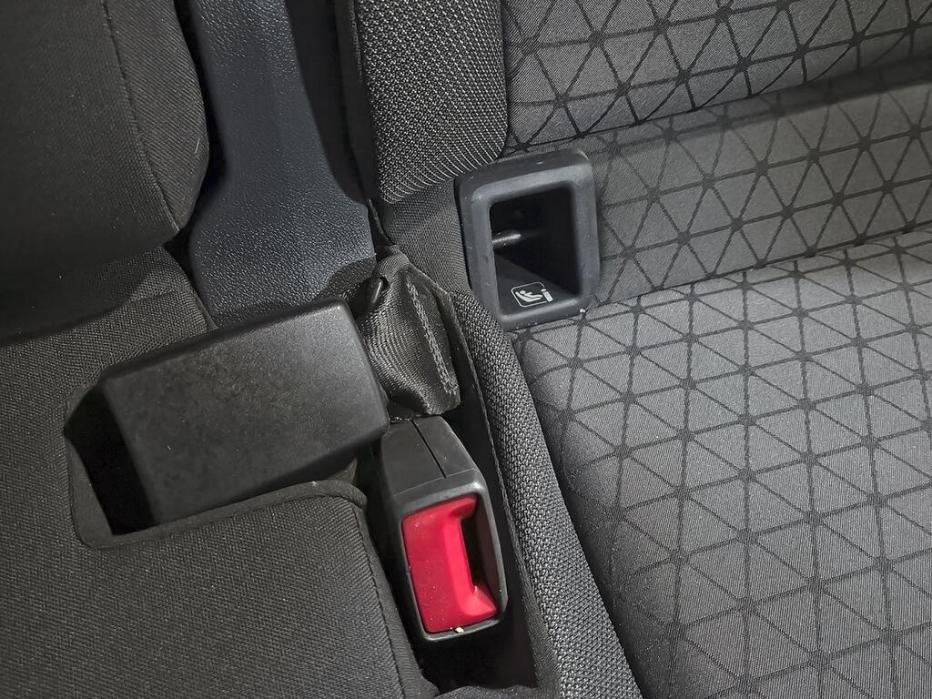 Volkswagen T-Cross Advance 1.0 TSI 81kW (110CV) 30