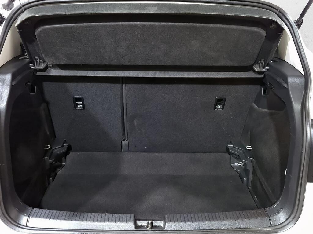 Volkswagen T-Cross Advance 1.0 TSI 81kW (110CV) 9