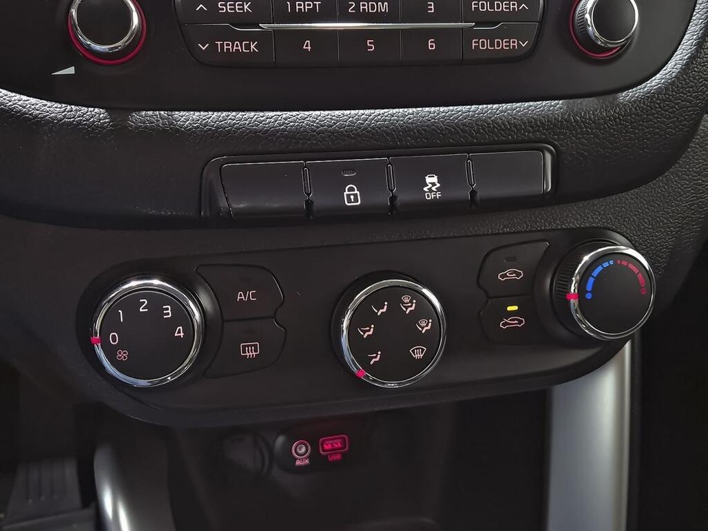 Kia Ceed 1.4 CVVT 74kW (100CV) Concept Plus 21