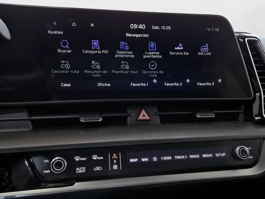 Kia Sportage 1.6 T-GDi MHEV 180CV Tech 4x4 DCT 22