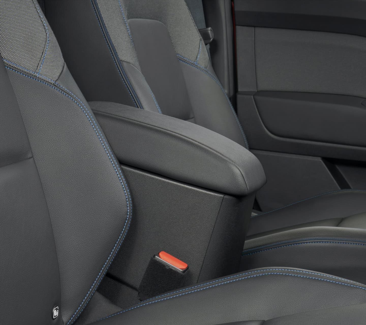 Nissan Townstar interior